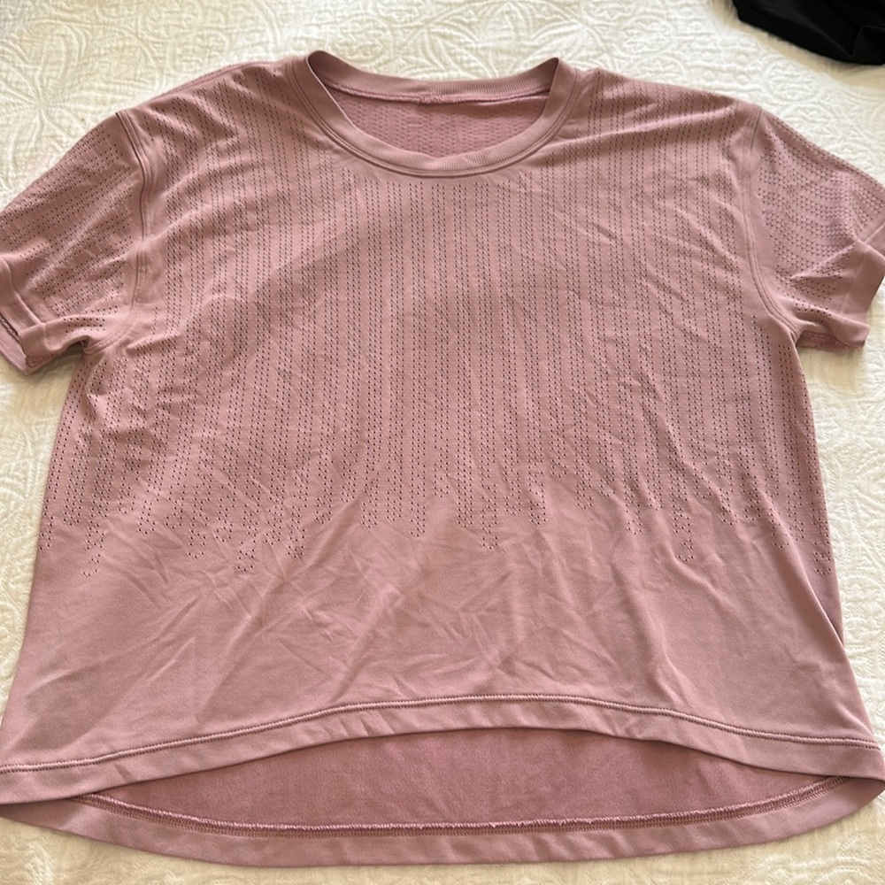 Pink lululemon tshirt